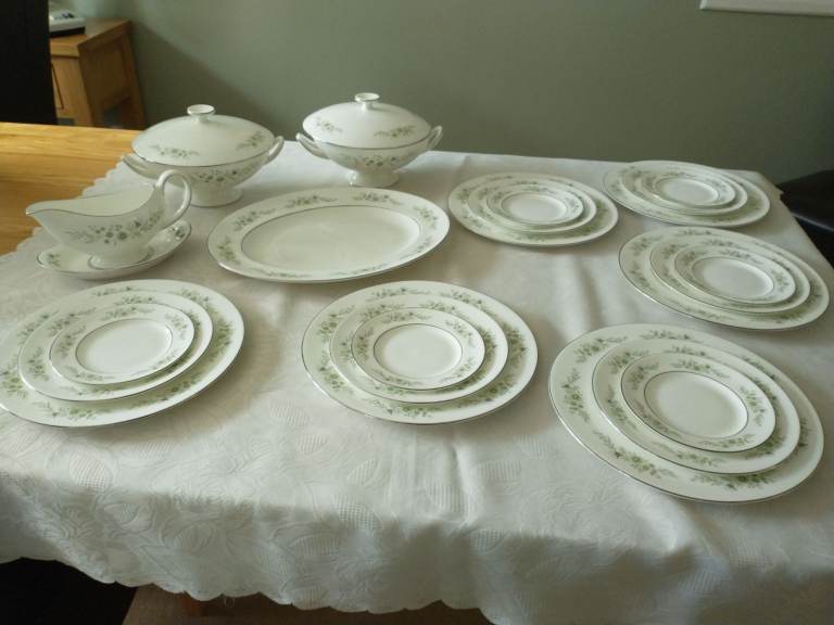Dinner service 