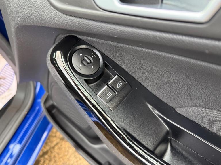 2016 Ford Fiesta 1.0 EcoBoost Zetec 5dr HATCHBACK PETROL Manual