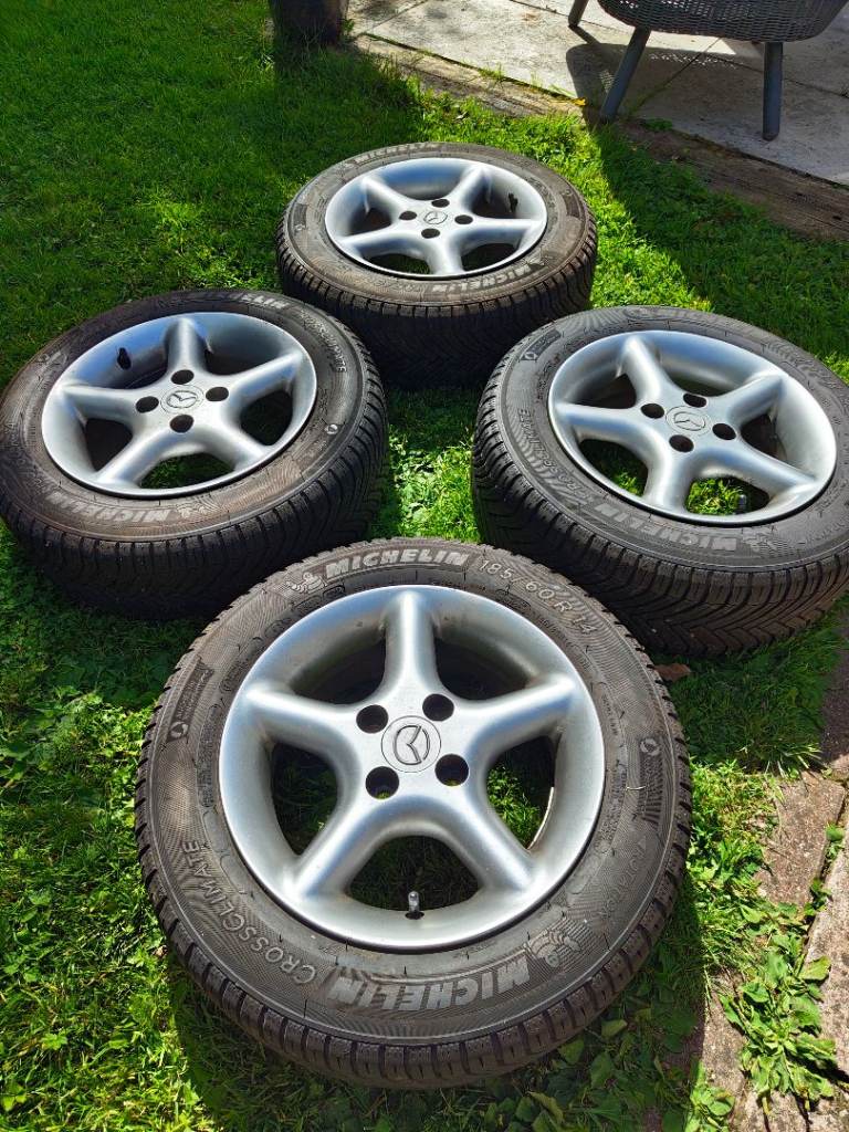 MK1/2 mx5 wheels with tyres 