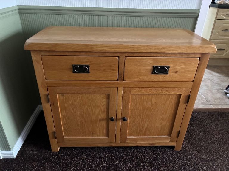 Solid Oak sideboard plus TV Unit with Drawers and Cupboards – Good Condition