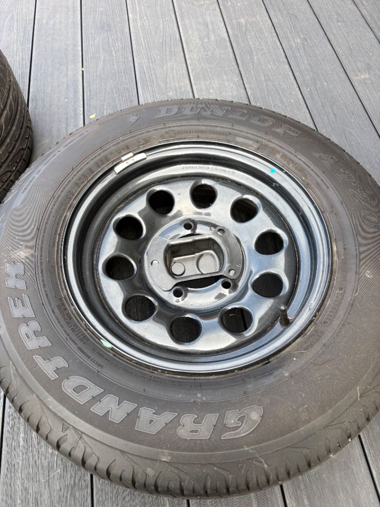 Suzuki 2023 spare wheel with cover