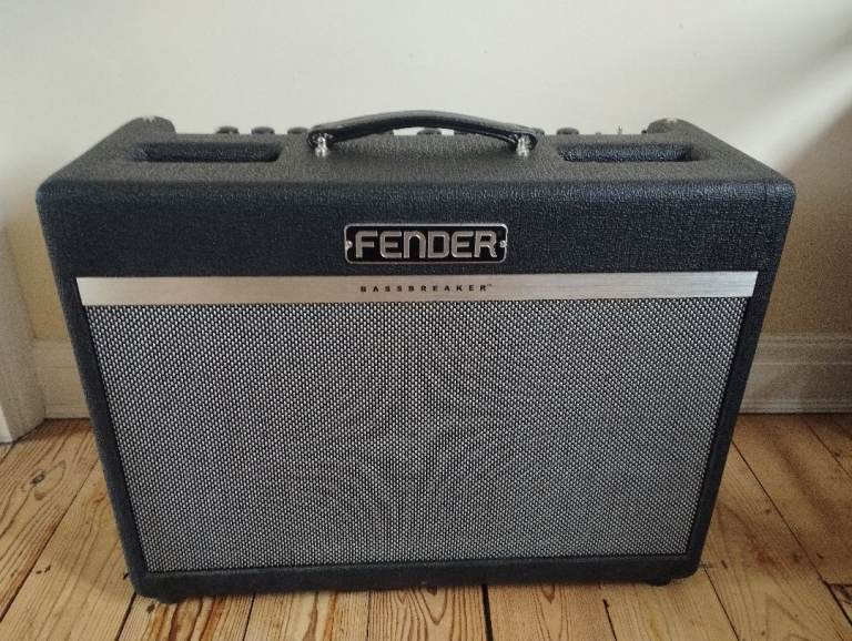 Fender Bassbreaker 30R guitar all tubes amplifier 