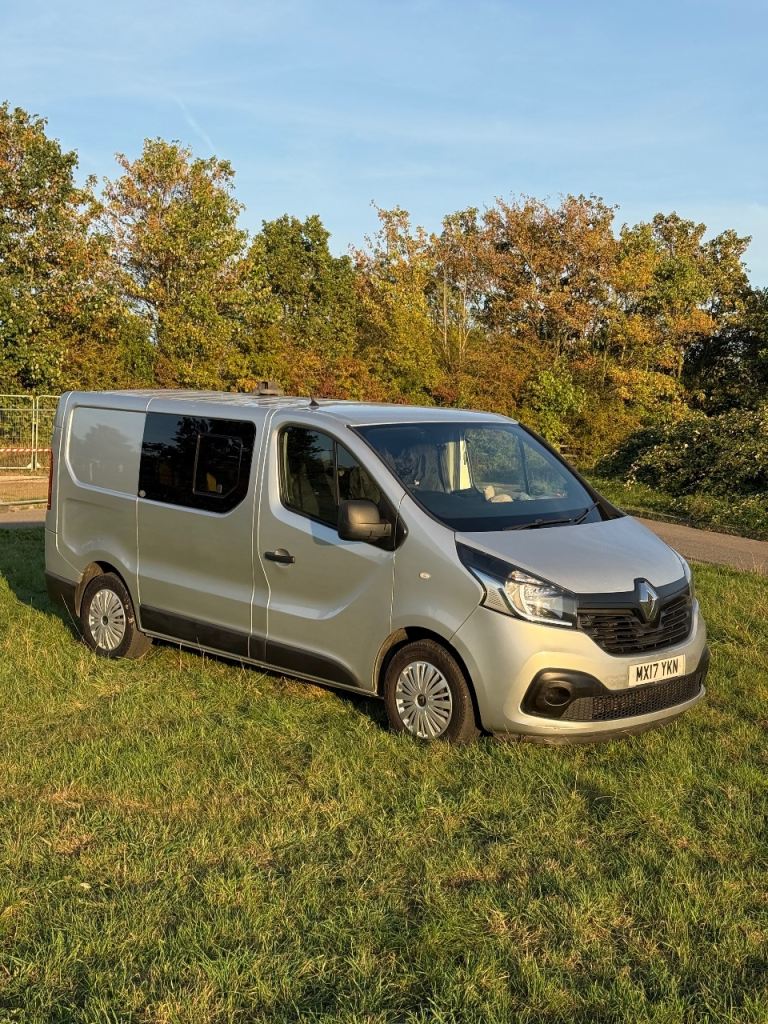 Renault Trafic Camper Van/ Day Van 