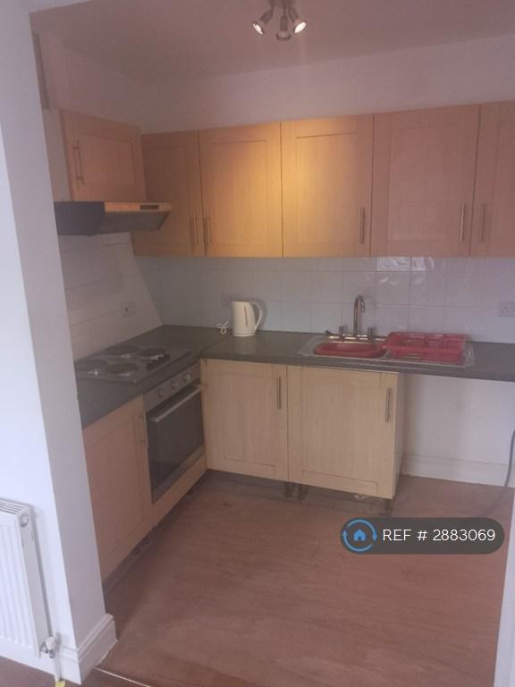 1 bedroom flat in St Augustine St, Taunton, TA1 (1 bed) (#2883069)