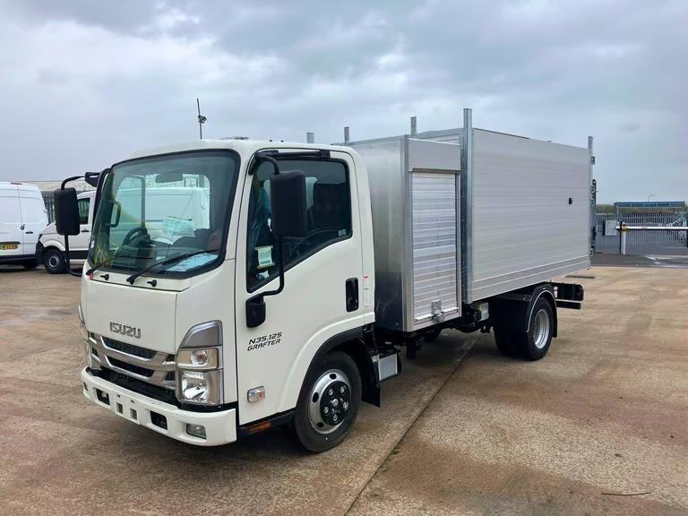 ISUZU GRAFTER ARBORIST BRIT-TIPP BODY N35.125(T)LWB 3.5T - £38,950 + VAT