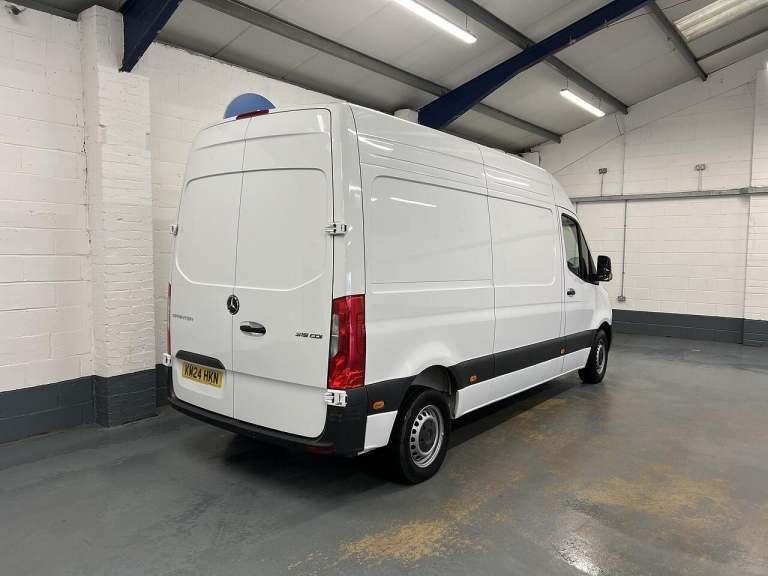2024 Mercedes-Benz Sprinter 3.5t H1 Premium Van PANEL VAN DIESEL Manual