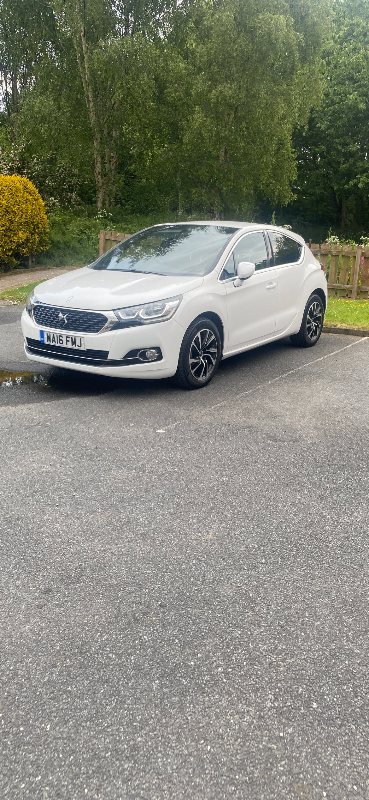 DS, DS 4, Hatchback, 2016, Manual, 1199 (cc), 5 doors