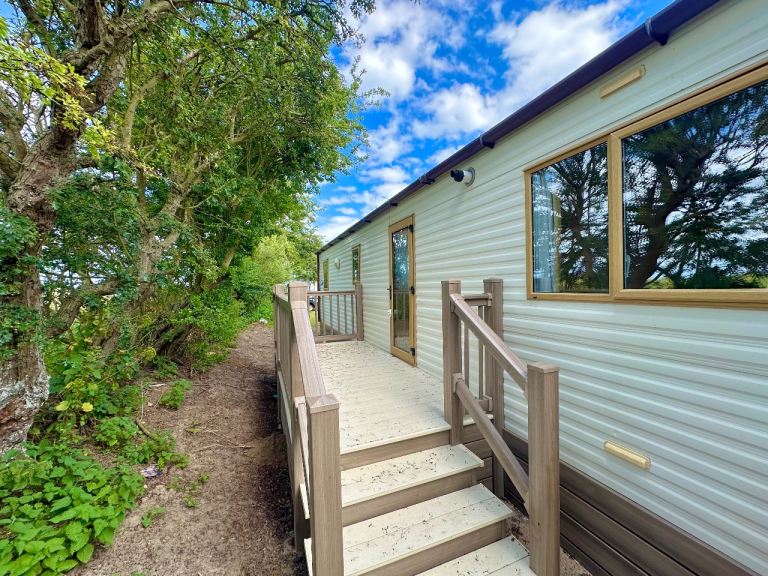 cheap 2 bedroom static caravan for sale 11.5 month usage Suffolk coast no pitch fee until 2028 