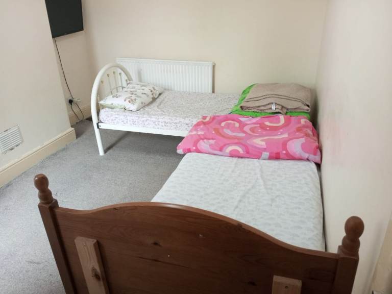 A Nice Room in Longsight Manchester M13 