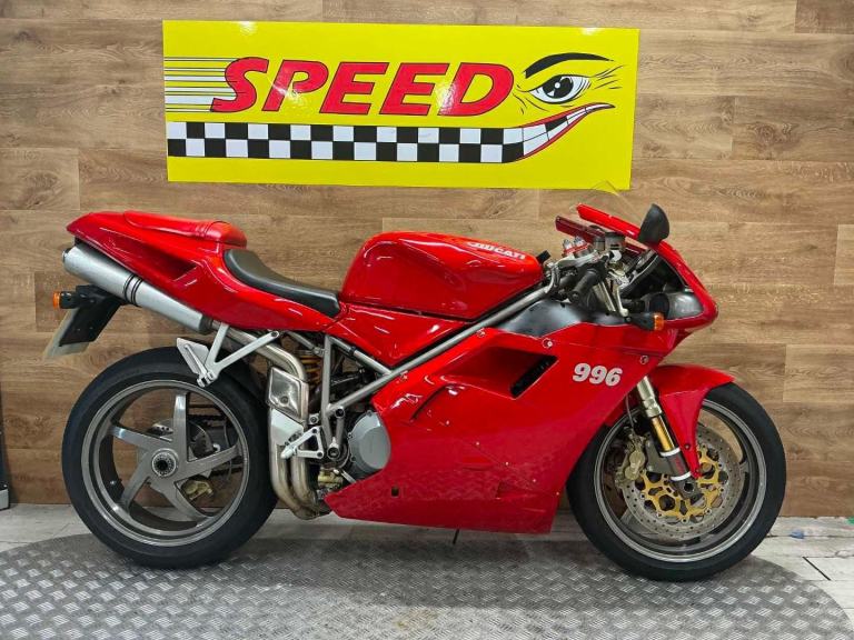 DUCATI 996S