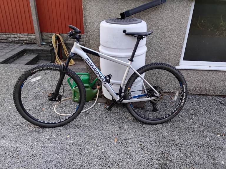 Boardman Mountain Bike – Silver, Good Condition