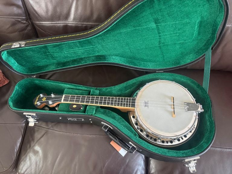 Pirgrim banjolele