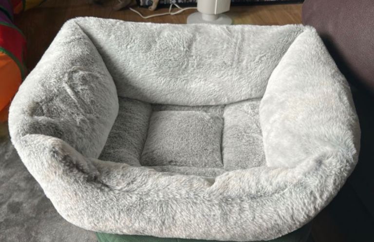 Soft pale grey pet bed