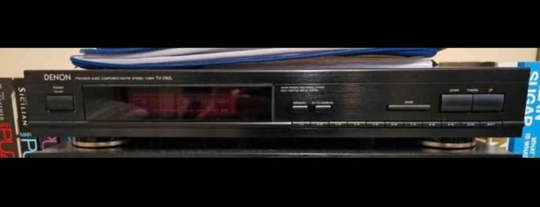 Denon Tuner. Model TU-260L