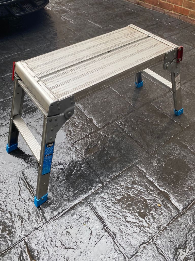 MAGNUSSON ALUMINIUM 500MM X 600MM FOLDING WORK PLATFORM 