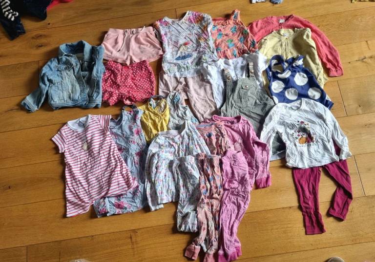 Summer bundle of clothes size 2 to 3 