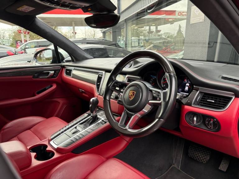 2017 67 PORSCHE MACAN 3.6T V6 TURBO SUV 5DR PETROL PDK 4WD EURO 6 (S/S) (400 PS)