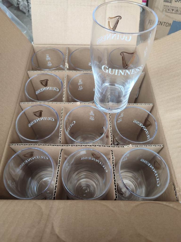 12 x Guinness pint glasses 