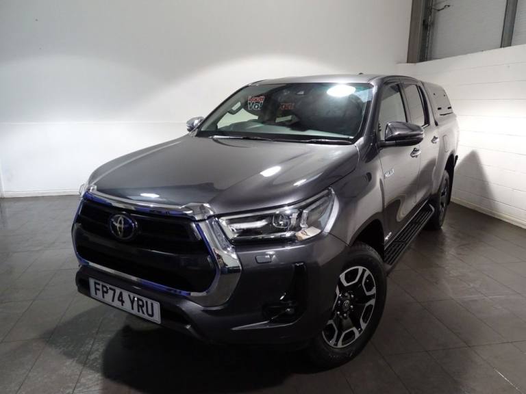 2024 Toyota Hilux Invincible D/Cab Pick Up 2.4 D-4D Auto PICK UP DIESEL Automatic