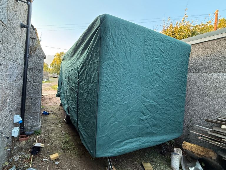 image for Maypole Caravan Cover MP9533 17-19 ft