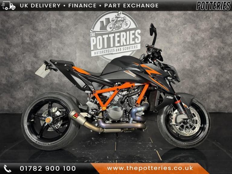 KTM 1390 Super Duke R