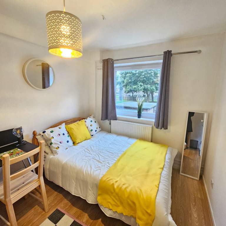 ✨ En-Suite Room Available in Camden – £1,325 PCM (All Bills Included!) ✨