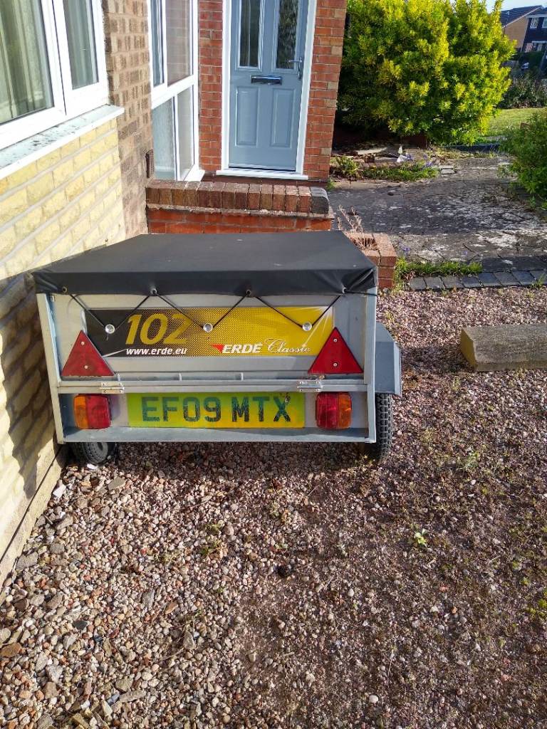 Erde 102 car trailer