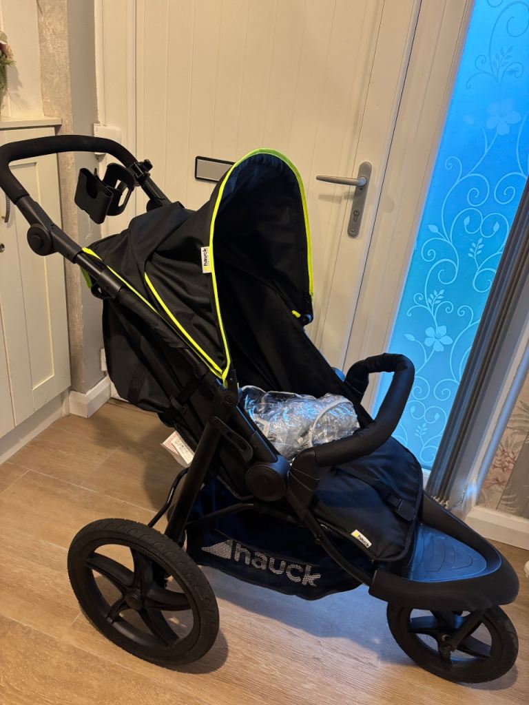image for Hauck pram 