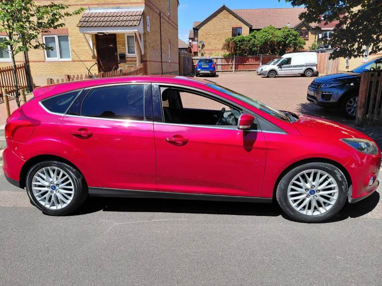 Ford, FOCUS, Hatchback, 2013, Manual, 998 (cc), 5 doors with Full service History