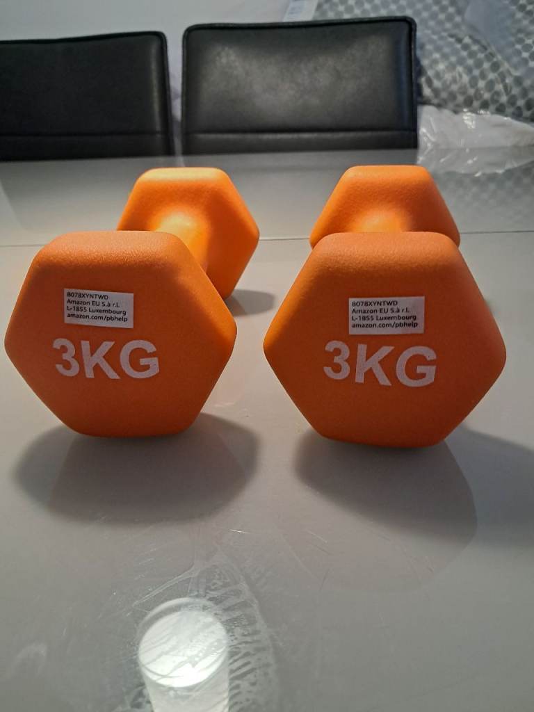 Amazon Basics Neoprene Dumbbell Pair, 6kgs (2 x 3kgs), Orange