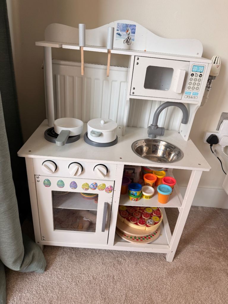 Children's Wooden Play Kitchen – White, Good Condition