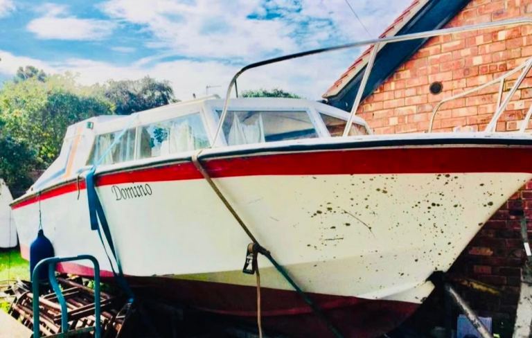 Boat 23ft length, coastal and river 1975 Cleopatra 