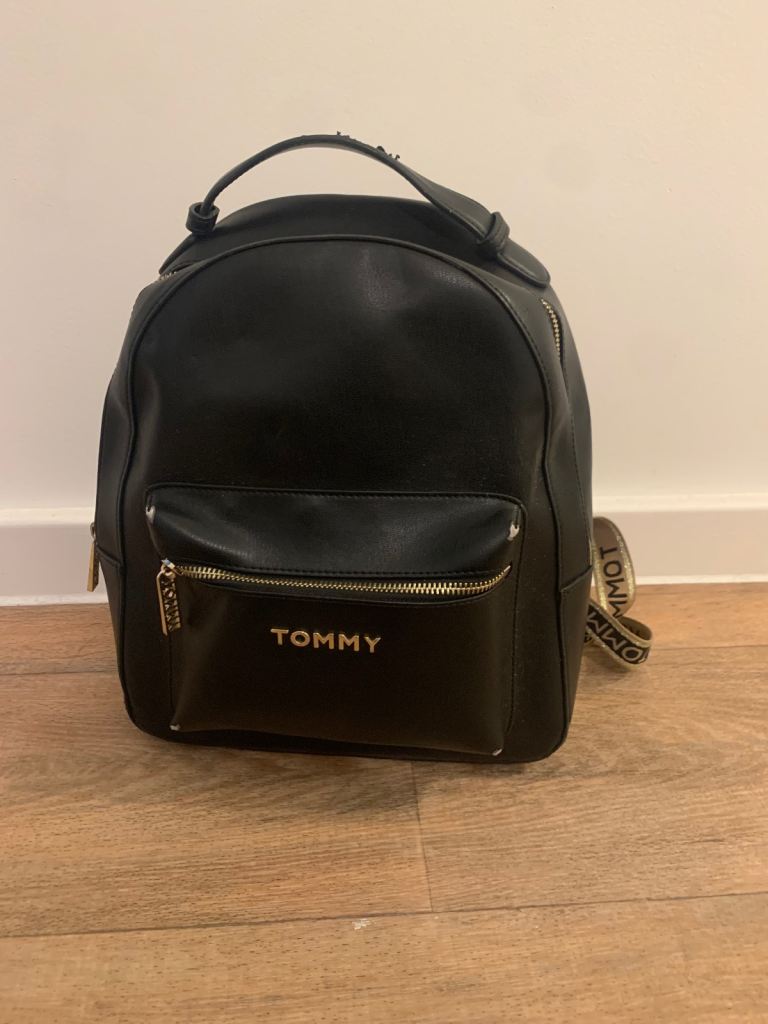 Small Tommy Hilfiger bagpack