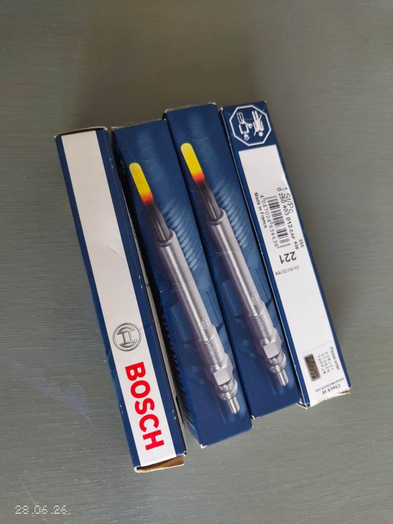 4x Bosch Glow Plugs - 0250403012