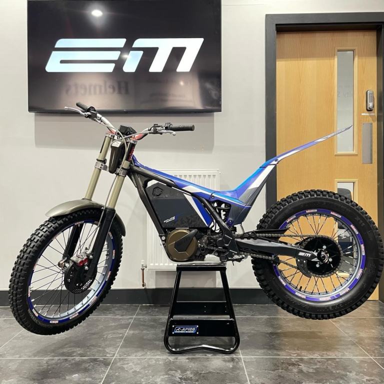 2025 EM EPURE RACE 2.5kWh **EXCELLENT CONDITION** USED TRIALS BIKE