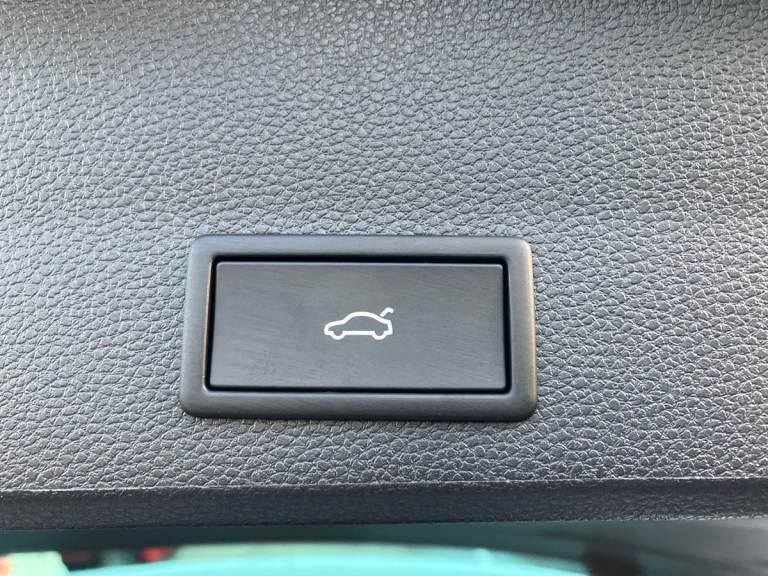 2025 SEAT Ateca 1.5 TSI EVO FR Black Edition 5dr Estate PETROL Manual