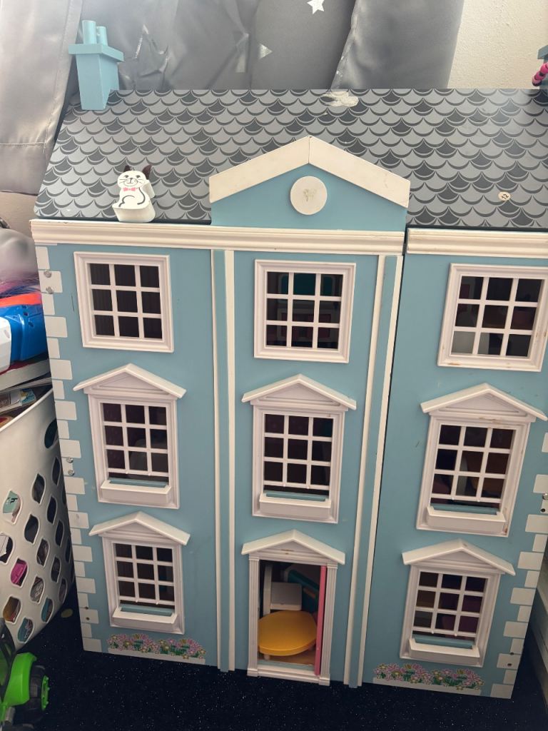 Children’s Jupiter Georgian Wooden Dollhouse 