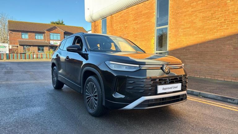 2025 Volkswagen Touran 2.0 TDI Life DSG Euro 6 5-door SUV Diesel Automatic