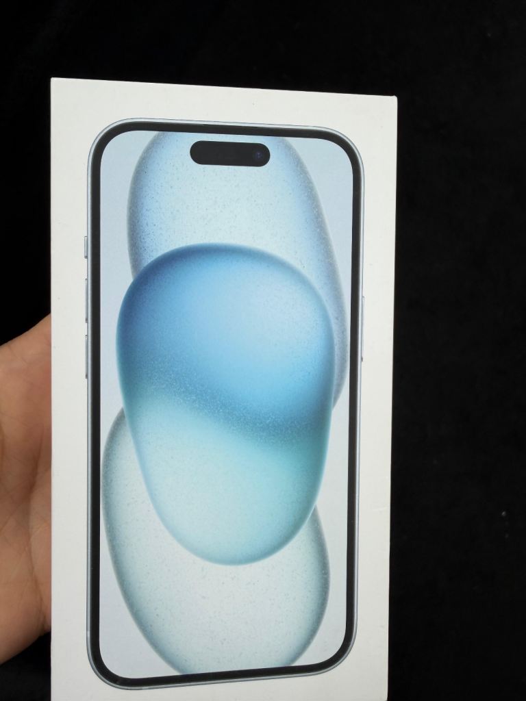 iPhone 15 BRAND NEW BOX ONE YEAR OFFICIAL WARRANTY 