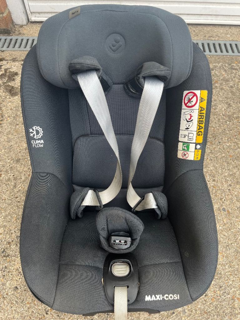 Maxi-Cosi Pearl 360 i-Size Car Seat in Grey