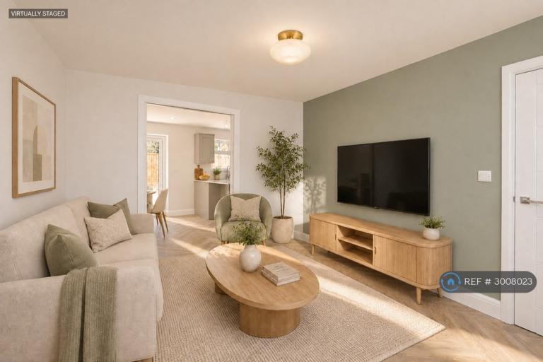 3 bedroom house in Quarry Way, Horsham, RH13 (3 bed) (#3008023)