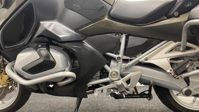 BMW R1250RT LE ** FULL LUGGAGE - ONE OWNER - JUNE 2026 MOT **