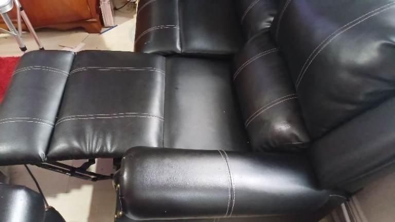 Recliner sofa