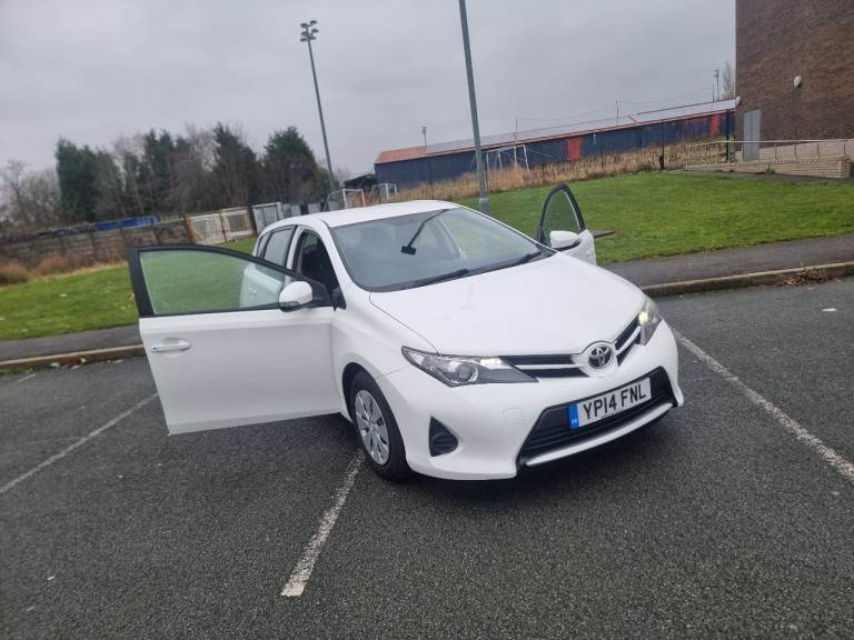 Toyota, AURIS, Hatchback, 2014, Manual, 1329 (cc), 5 doors