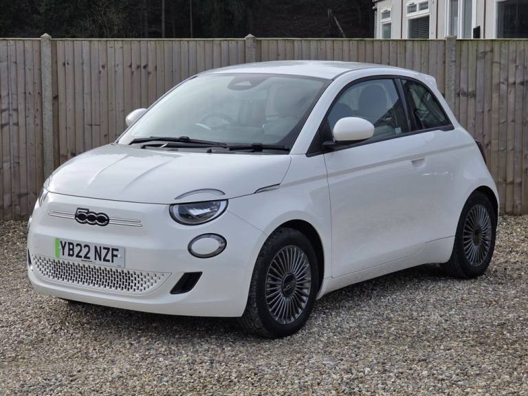 2022 Fiat 500e 42kWh Icon Hatchback 3dr Electric Auto (118 ps) Hatchback ELECTRIC Automatic