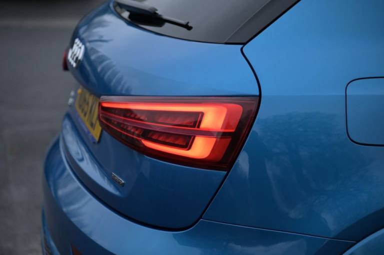 2015 Audi Q3 2.0 TDI S line Plus SUV 5dr Diesel Manual quattro Euro 6 (s/s) (184 ps) ESTATE Diese...