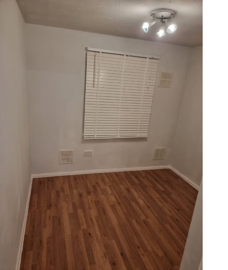 Spacious 1-Bed Flat for Rent-SE1 5RW