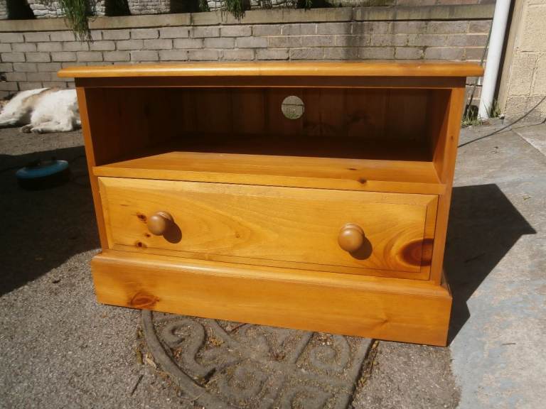 PINE TV UNIT NOT FLAT PACK APPROX 30" WIDE 21" TALL