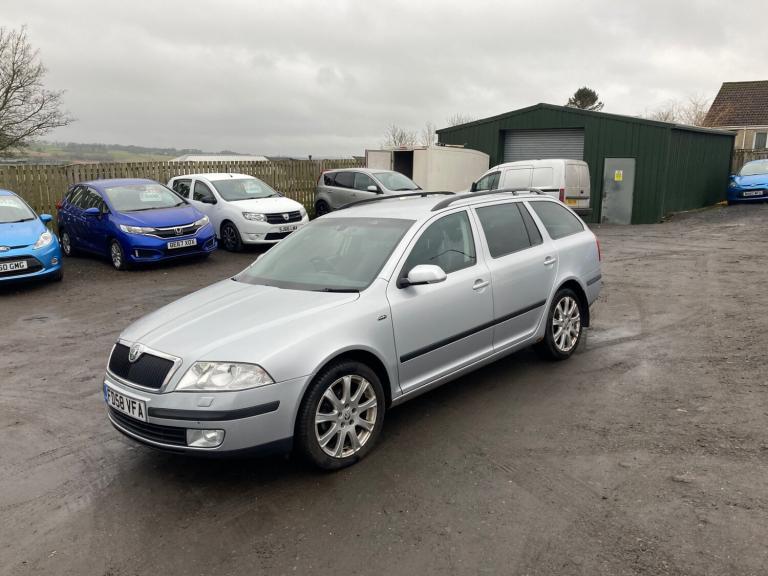2009 Skoda Octavia 2.0 TDI PD Laurin + Klement 5dr DSG ESTATE Diesel Automatic