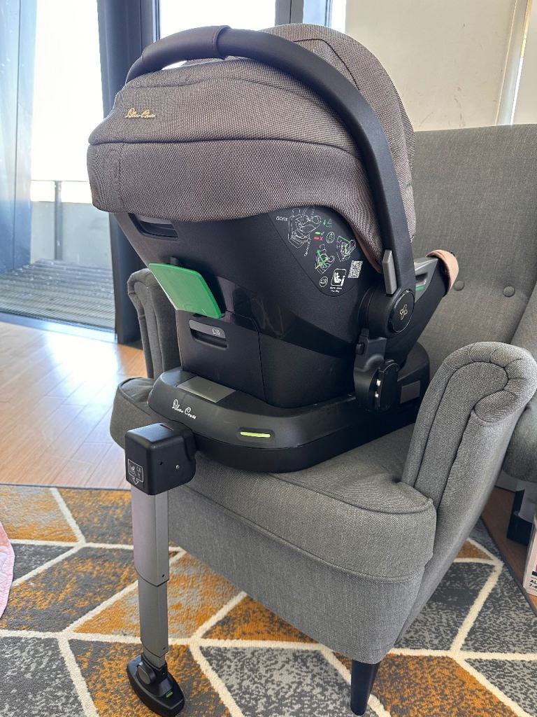 SILVER CROSS car seat ISOFIX base